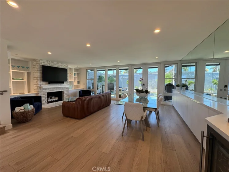 3981 Warner Avenue photo 19