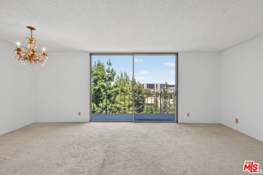 100 S Doheny Drive #719 photo 7