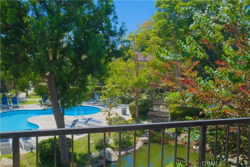 16951 Millpond Lane #51 photo 2