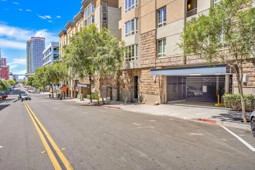 1480 Broadway #2607 photo 27