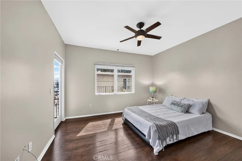 11124 Burbank Boulevard #108 photo 15