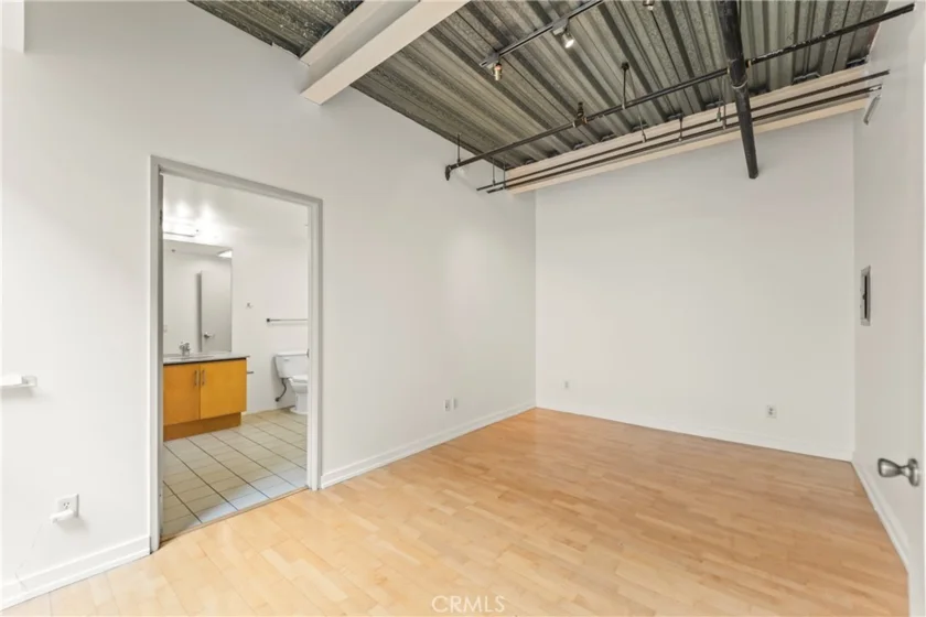 1100 S Grand #A503 photo 28