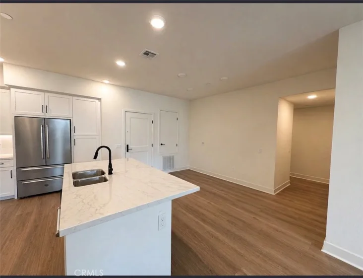 414 Main St Unit 210 photo 3