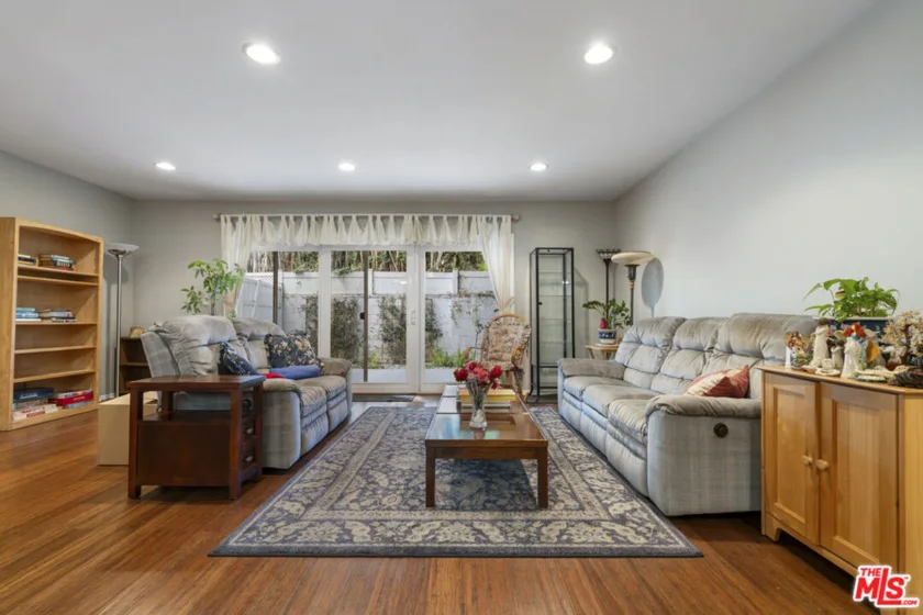 4445 Cartwright Avenue #111 photo 16