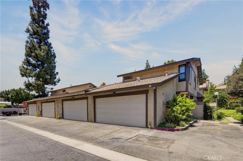 8235 Mason Avenue #C photo 34