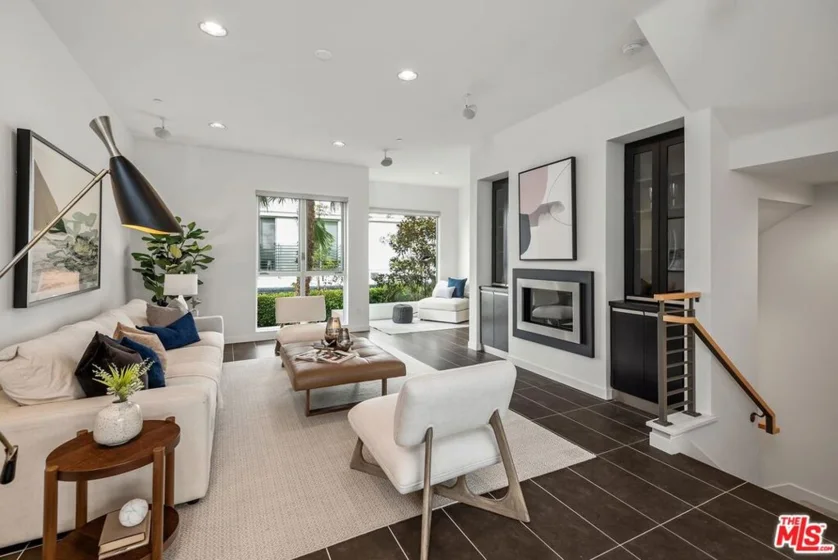 310 Washington Boulevard #404 photo 1