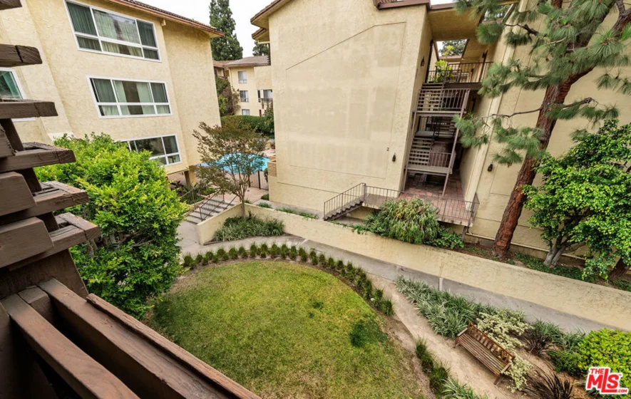 6250 Buckingham #204 photo 16