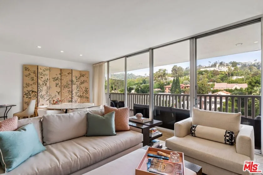9255 Doheny Road #703 photo 7