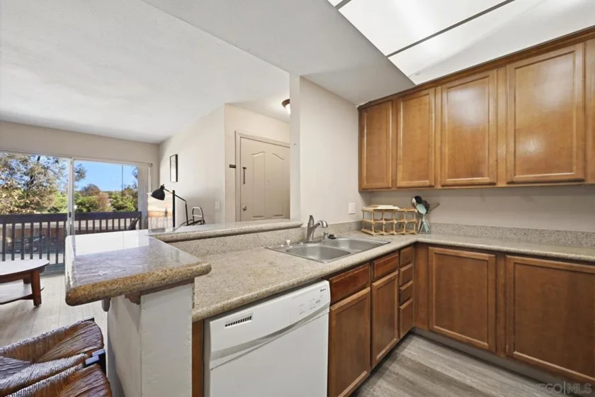 432 Edgehill Lane #120 photo 8