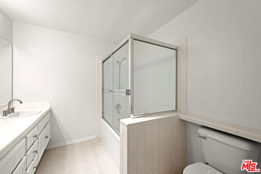 1418 Brett Place #205 photo 17