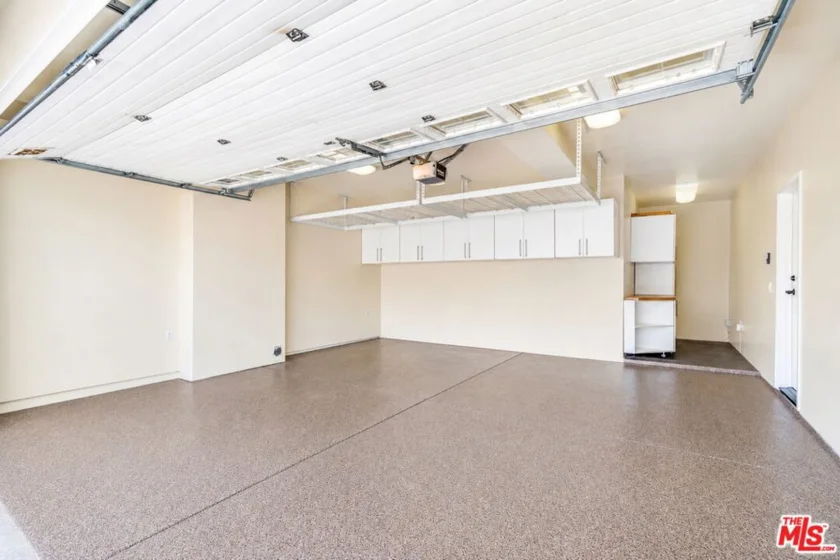 23963 De Ville Way photo 35
