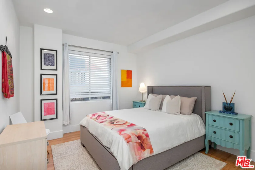 11723 Goshen Avenue #302 photo 3