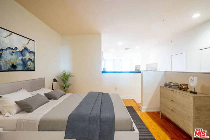 3810 Wilshire Boulevard #1209 photo 12