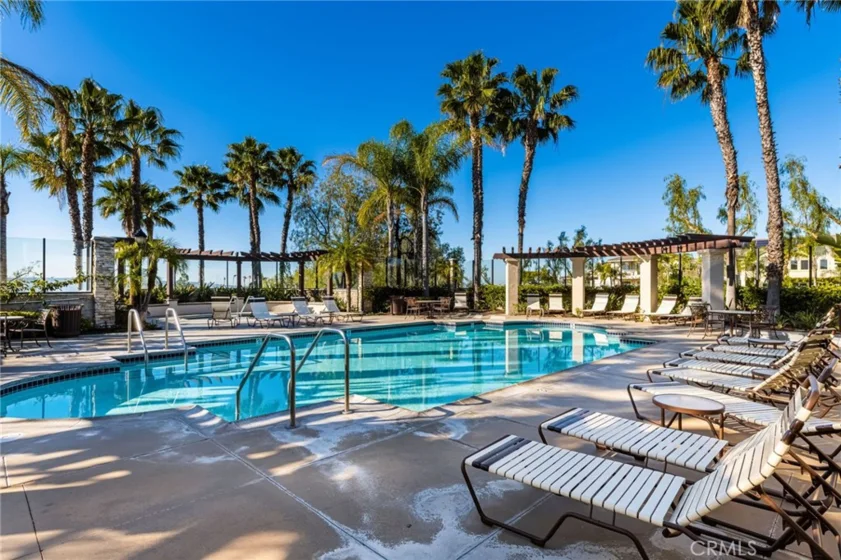 4001 Balmoral photo 55