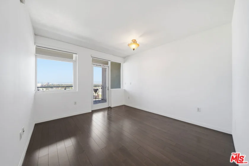 3785 Wilshire Boulevard #1607 photo 14