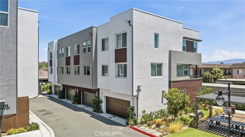 633 S Lyon Street photo 28