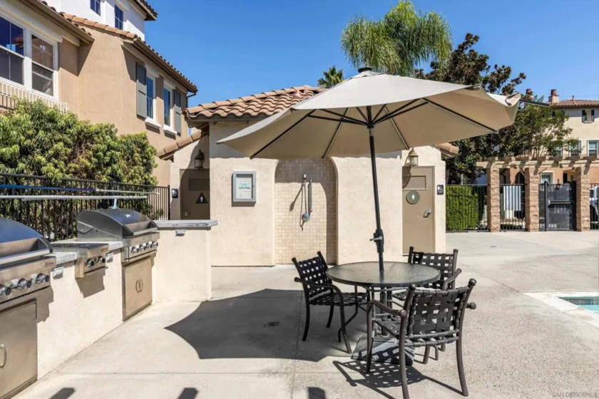 2099 Silverado Street photo 45