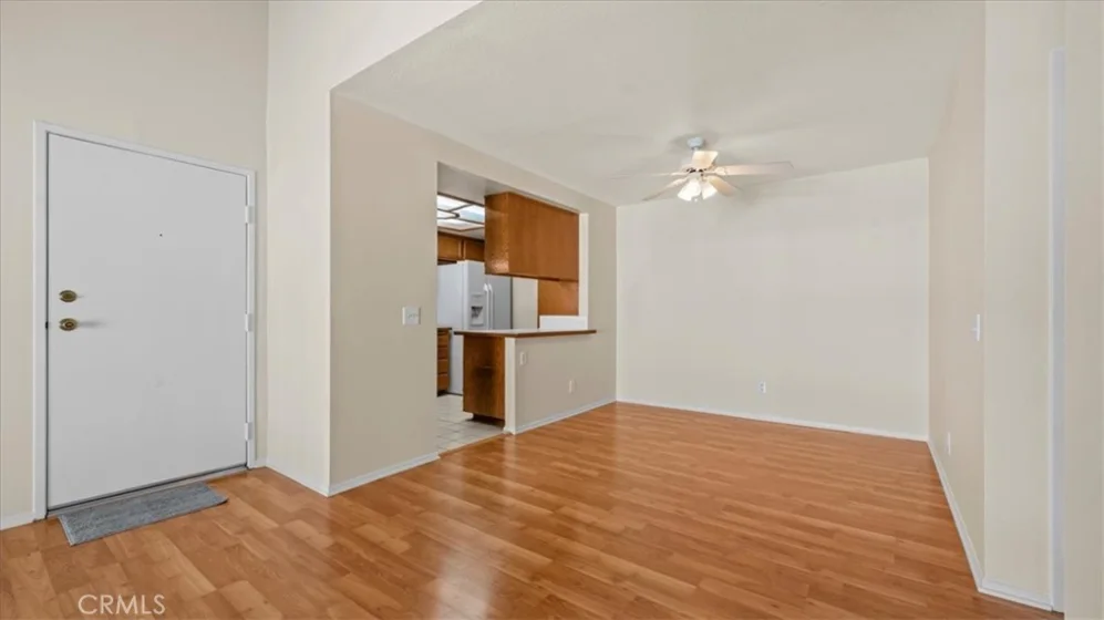 23506 Cambridge Road photo 9