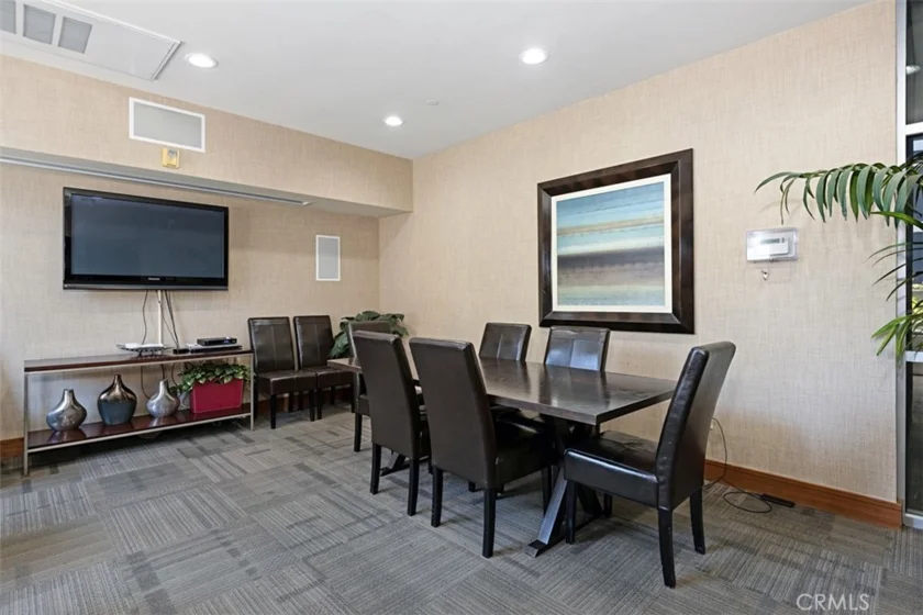 101 S Market Street #217 photo 5