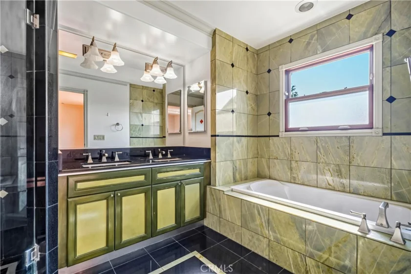 478 S Oakland Avenue #2 photo 18