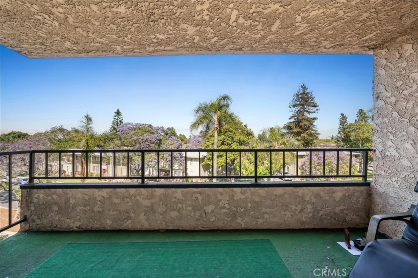 4505 California #402 photo 17