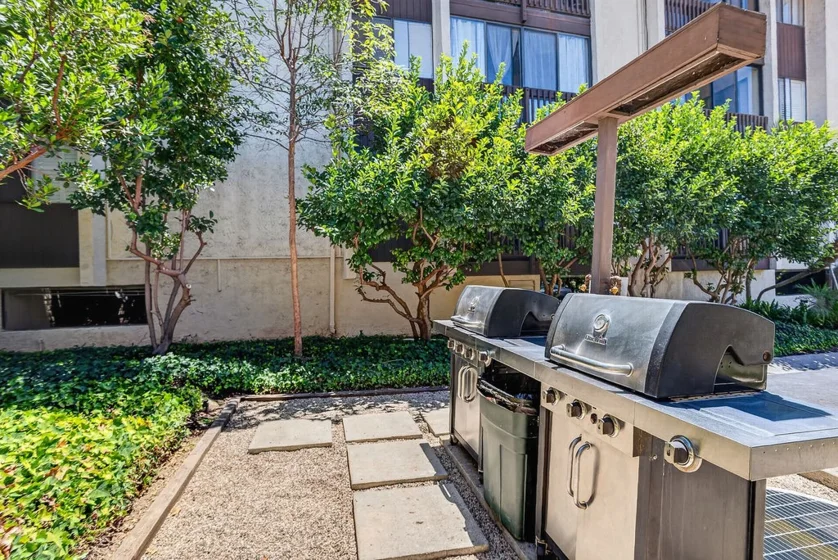 4835 E Anaheim Street #105 photo 27