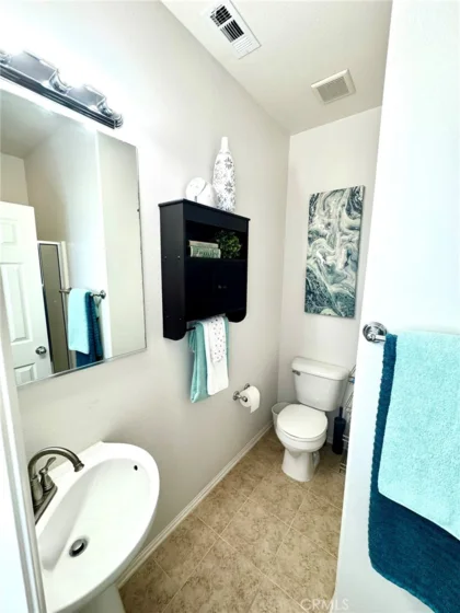 44942 Bellflower photo 36