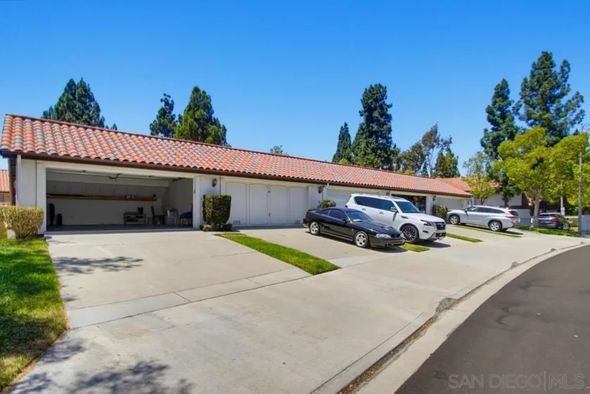 16238 Avenida Venusto #E photo 25