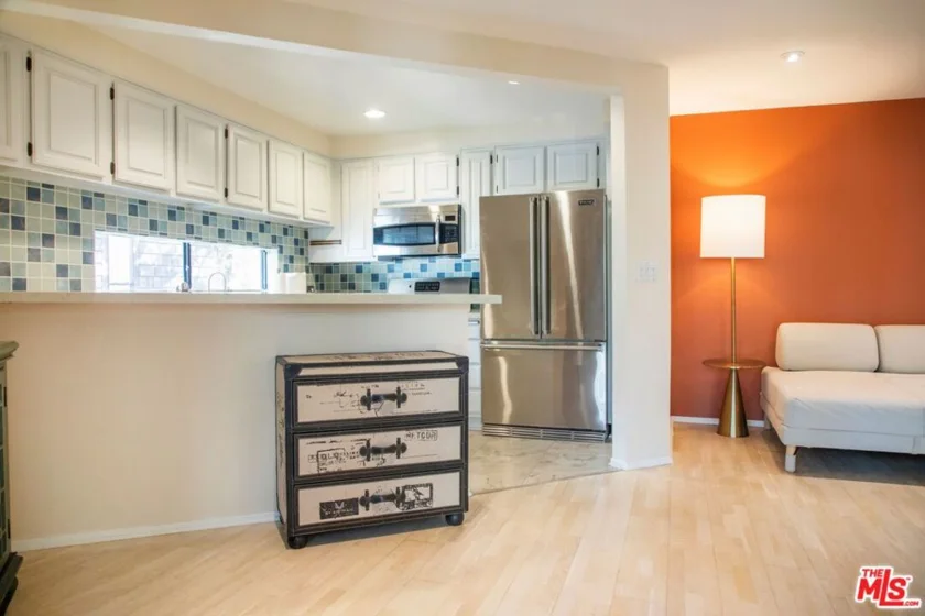 950 N Kings Road #245 photo 6