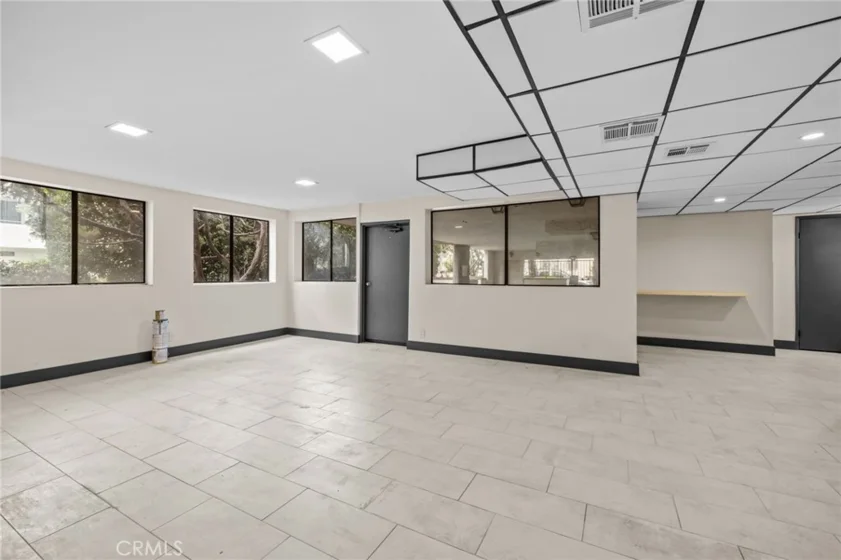 8712 Gregory Way #402 photo 41