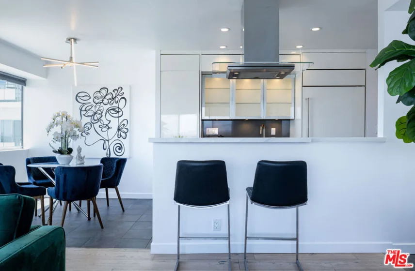 1155 N La Cienega Boulevard #508 photo 14