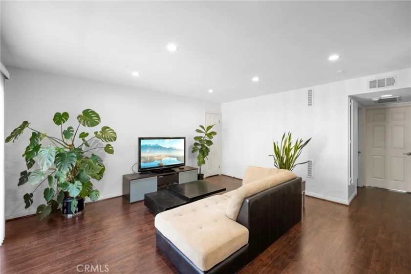 5224 Denny Avenue #111 photo 1