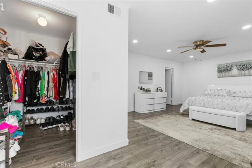 8801 Cedros Avenue #7 photo 20