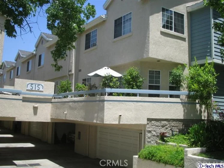 515 W Glenwood Road #102 photo 1
