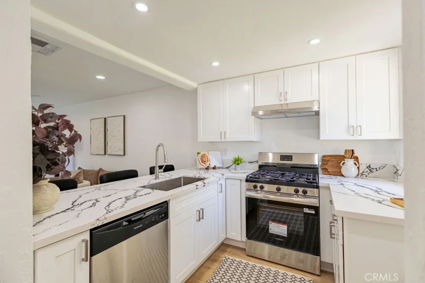 5720 Owensmouth Avenue #131 photo 5