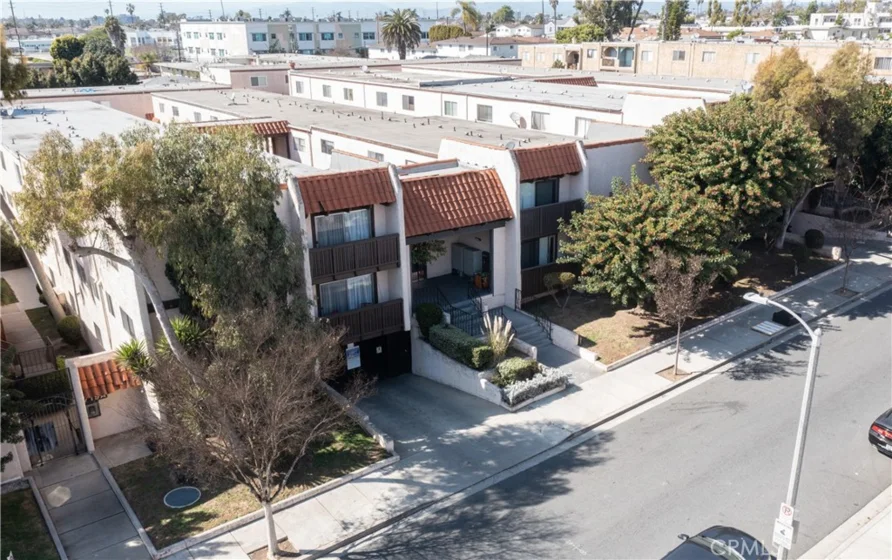 719 N Eucalyptus Avenue #19A photo 1