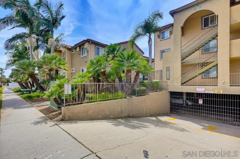 4222 Menlo Avenue #21 photo 37