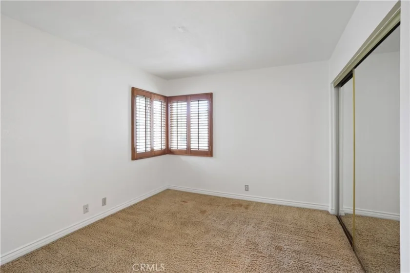 1676 Sumac photo 11