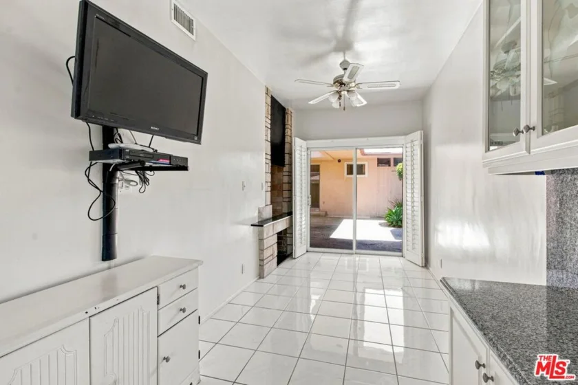 5452 W 57th Street photo 17