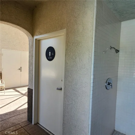 2057 San Diego photo 21