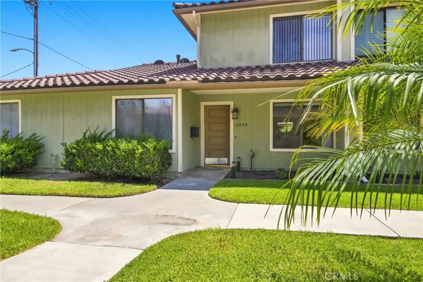 6094 Orange Avenue photo 5