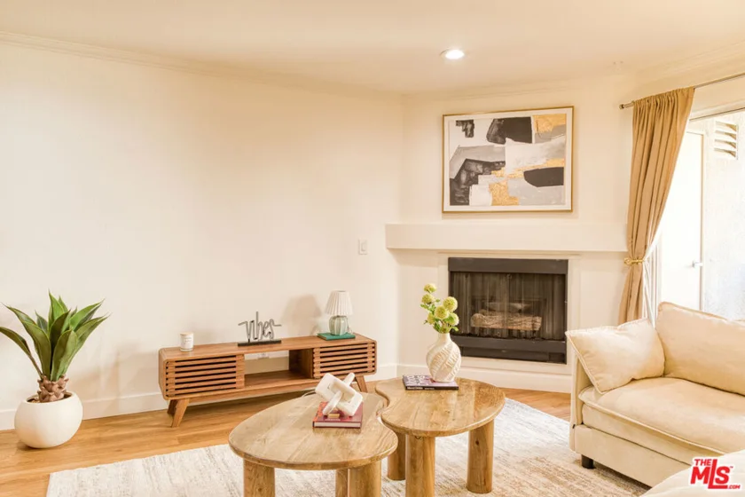 5510 Owensmouth Avenue #218 photo 12