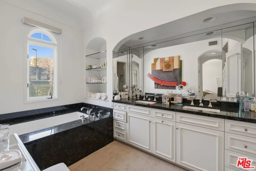 10116 Empyrean Way #202 photo 8