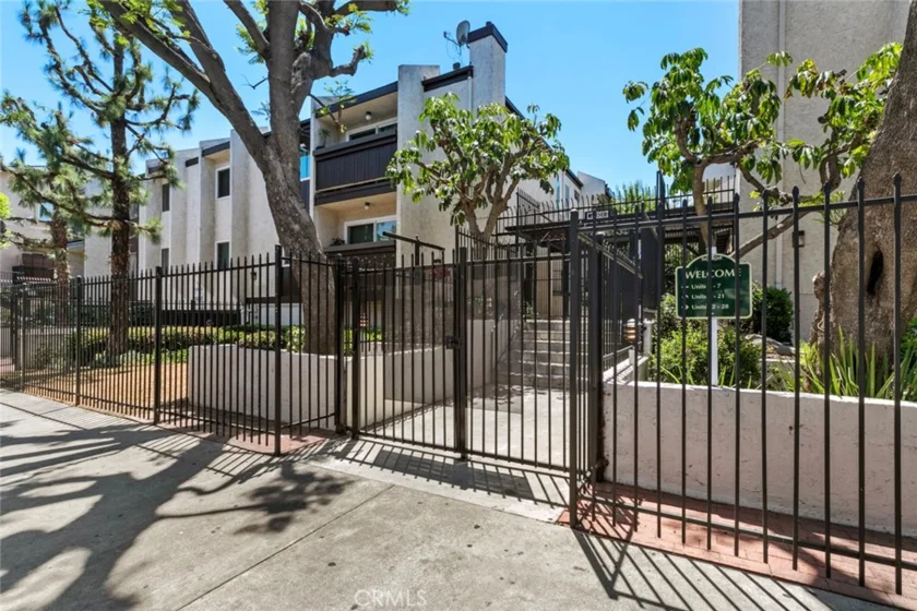 8801 Cedros Avenue #7 photo 6