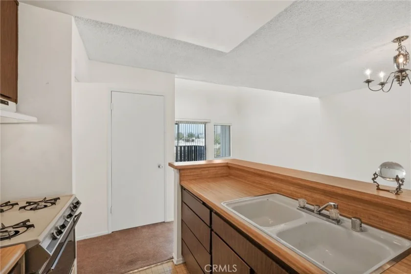 18645 Hatteras Street #234 photo 34