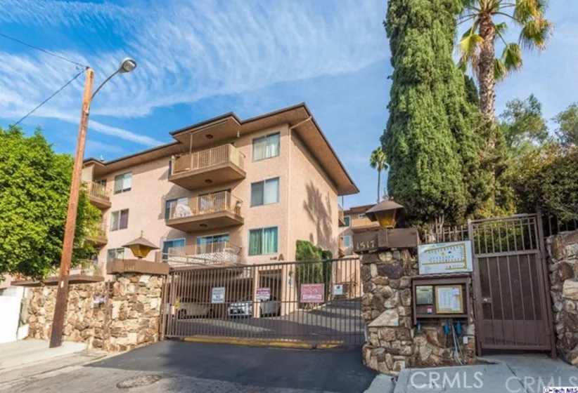 1517 E Garfield Avenue #48 photo 1