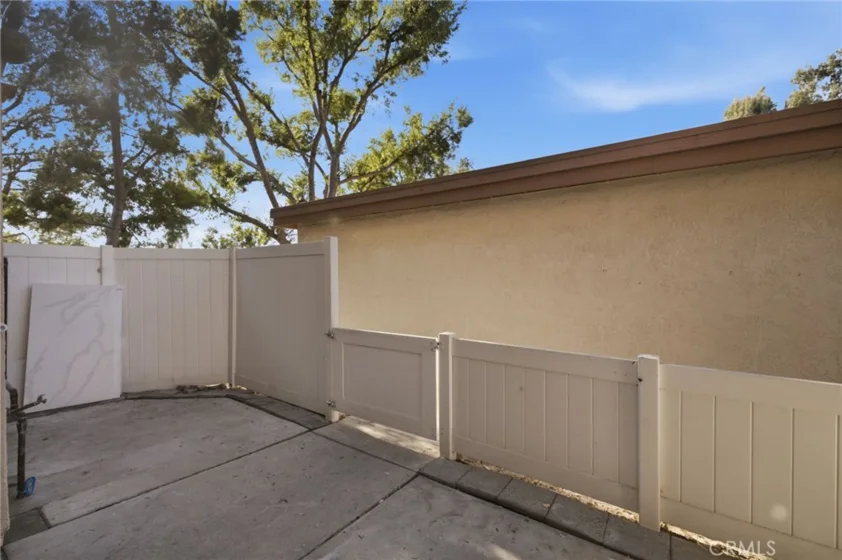 2351 Sutter Way #242 photo 32
