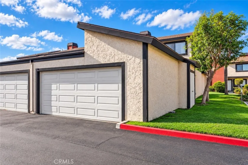 8574 Chapman #A photo 12