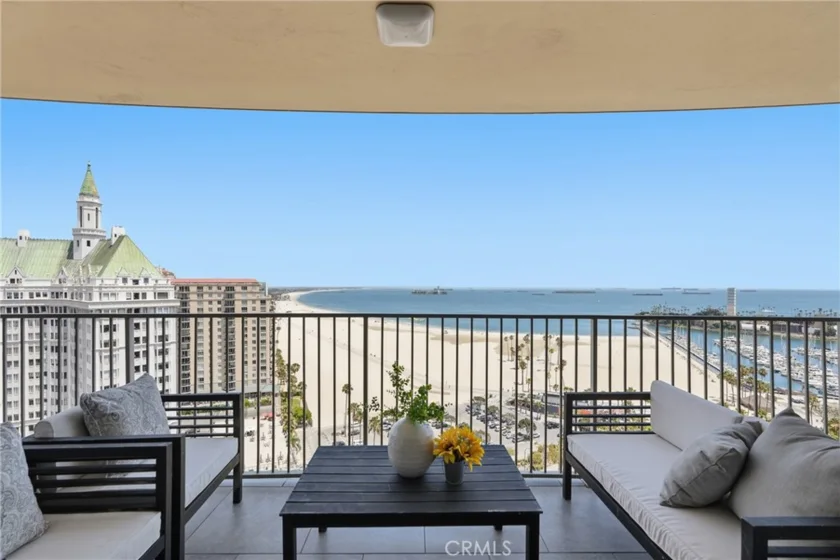 700 E Ocean Boulevard #2305 photo 1