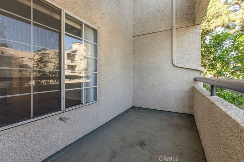 5515 Canoga Avenue #105 photo 16